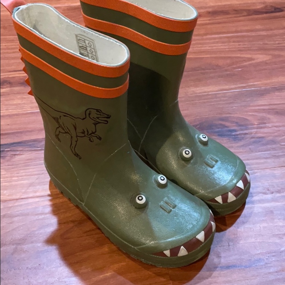 Dinosaur rain boots